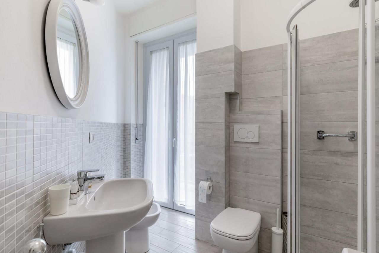 Piazza De Angeli M1 Comfortable Flat With Balcony Milaan Buitenkant foto